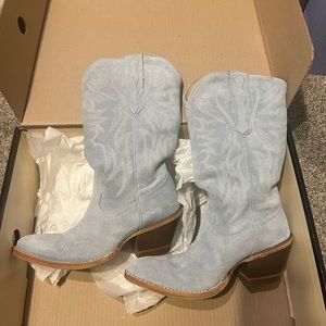 Idyllwind baby blue sued cowboy boots